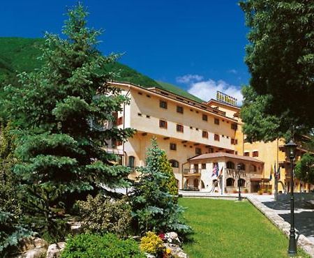 Leo Hotel Leonessa Luaran gambar