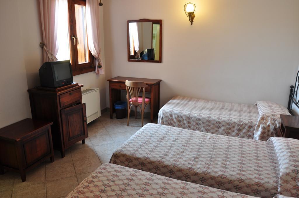 Leo Hotel Leonessa Luaran gambar